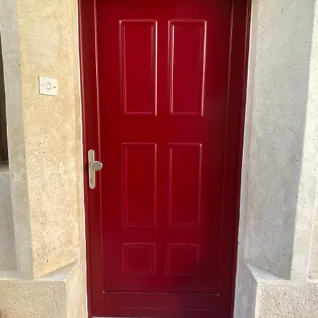 Bright And Spacious Double Room, Shared Bathroom * سانت جوليان